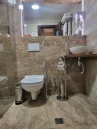 Гостевой дом Звезда Саратов Cемейный номер с собственной ванной комнатой-5